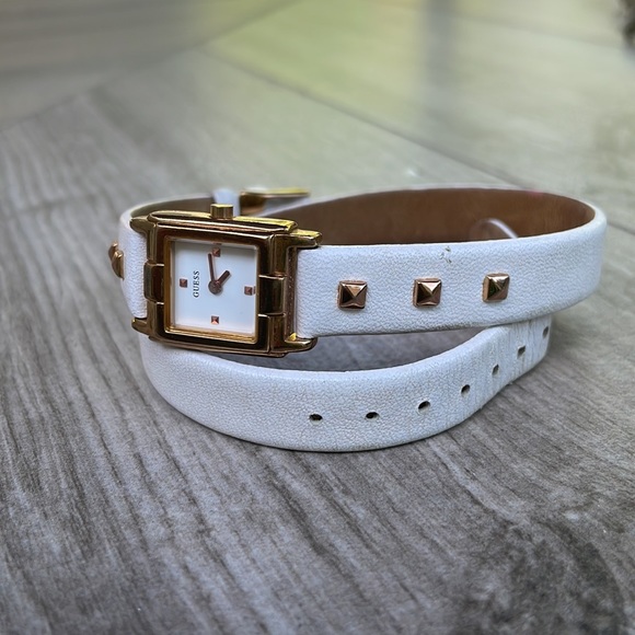 Guess Wrap Watch - Picture 2 of 3